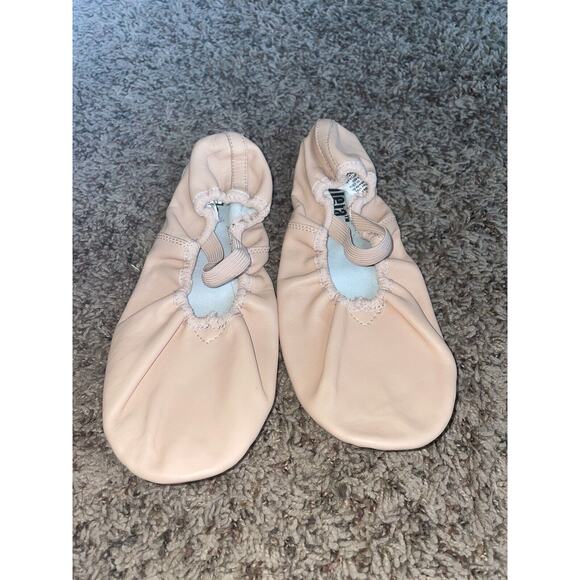Balera Girls Sz. 9.5 Pink Ballet Shoes. Excellent Condition - Picture 1 of 7
